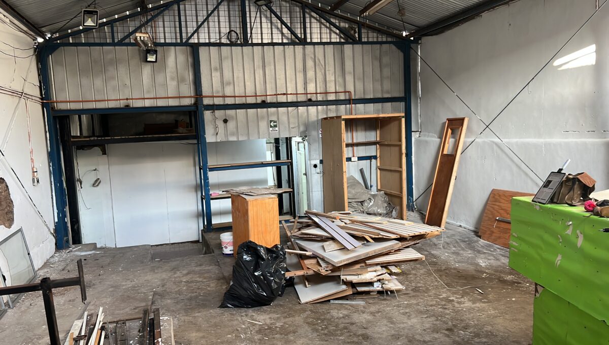 4354E815-0993-4A58-B43A-3D305FE156A9