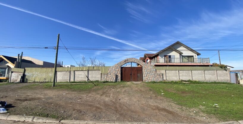 VENTA TERRENO CON AMPLIA CASA, PLACILLA DE SAN ANTONIO