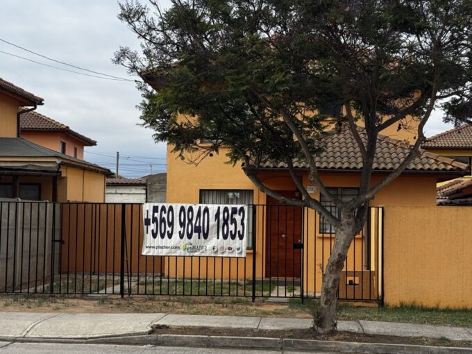 Vende SUPER OFERTA casa impecable 2 plantas 3d/3b La serena