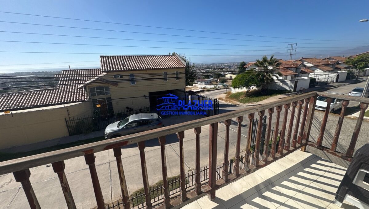 AlvaroCasanova2968_20251202_172706_610 de tamaño grande