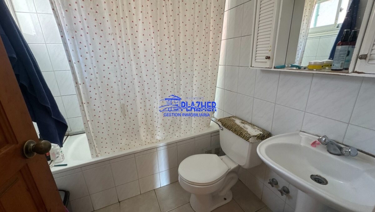 AlvaroCasanova2968_20251202_173033_836 de tamaño grande