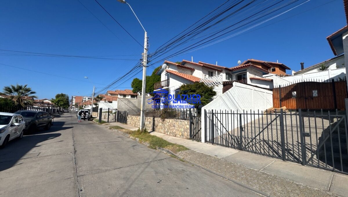 AlvaroCasanova2968_20251202_175716_454 de tamaño grande