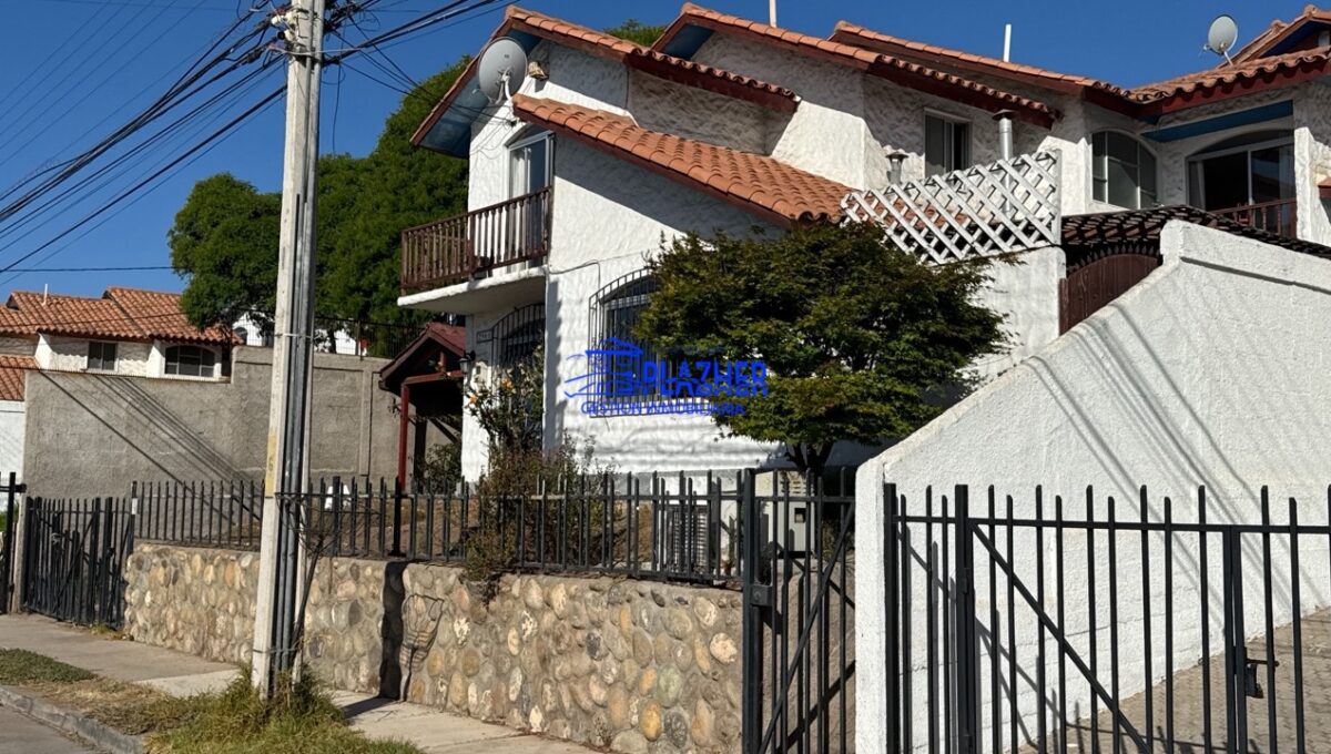 AlvaroCasanova2968_20251202_175720_995 de tamaño grande