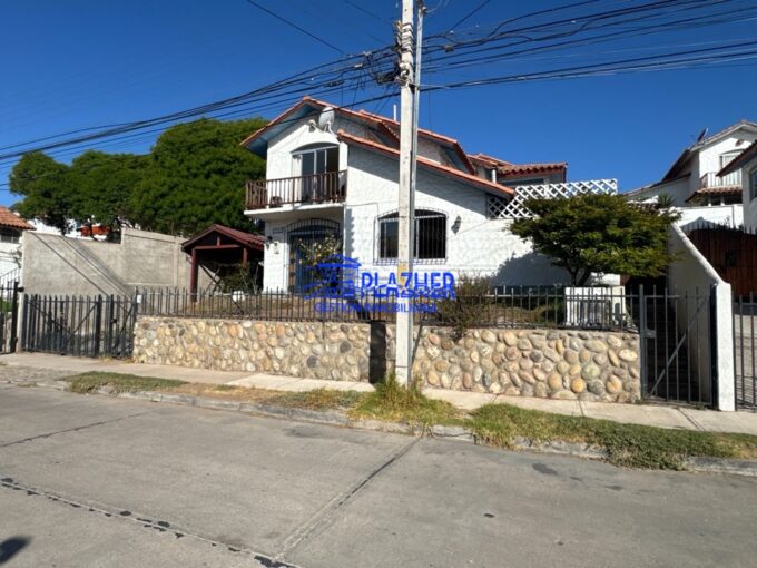 VENTA casa san Joaquin 4d/3b en barrio celular