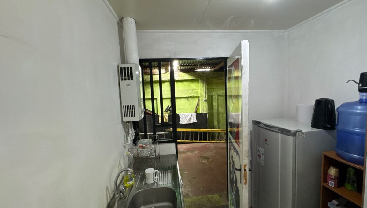 4esquinas&stoscavada_20251203_103138_394 de tamaño grande