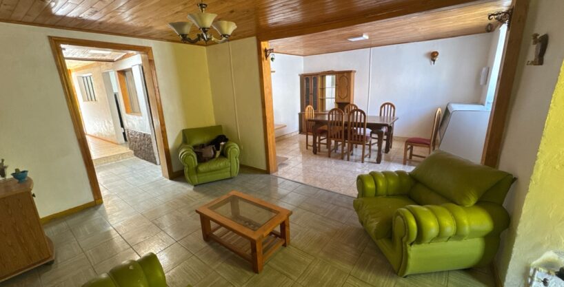 ARRIENDO CASA VICUÑA, 3D/1B en el centro recien remodelada y amobalada